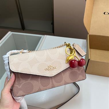 COACH   2025新款女生時尚包包 尺寸：25*13CM