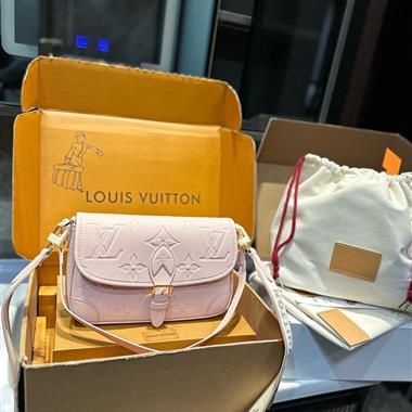 LOUIS VUITTON   2025新款女生時尚包包 尺寸：25*9*16CM