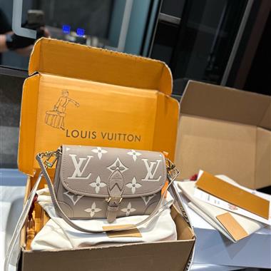 LOUIS VUITTON   2025新款女生時尚包包 尺寸：25*9*16CM
