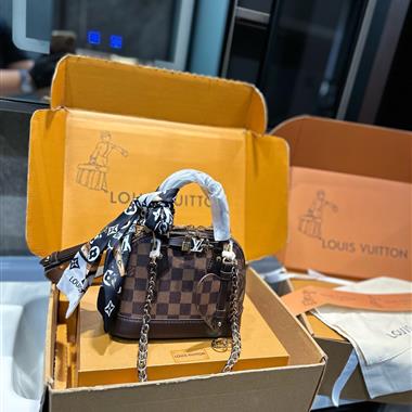 LOUIS VUITTON   2025新款女生時尚包包 尺寸：20*15CM
