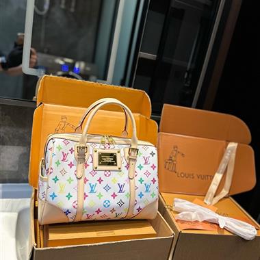 LOUIS VUITTON   2025新款女生時尚包包 尺寸：32*21CM