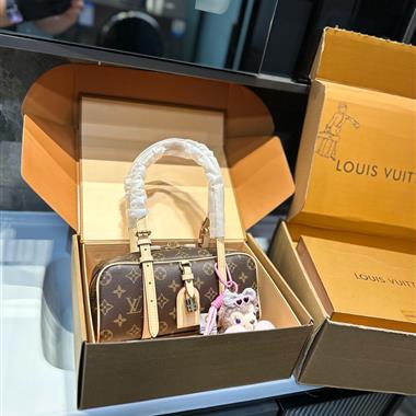 LOUIS VUITTON   2025新款女生時尚包包 尺寸：25*12CM
