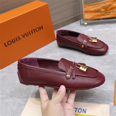 Louis Vuitton     2025新款女生休閒時尚鞋子