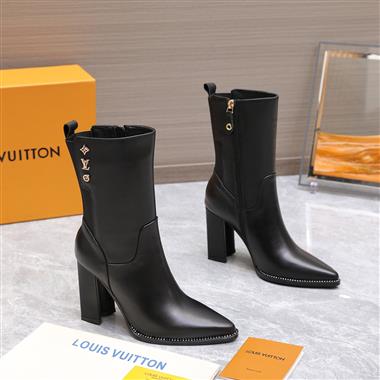 Louis Vuitton     2025新款女生休閒時尚鞋子