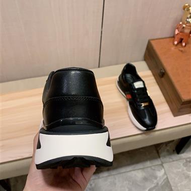 GUCCI   2025新款男生休閒時尚鞋子