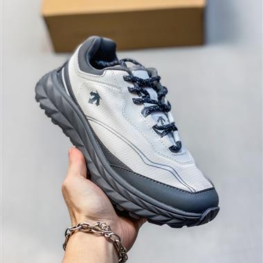 DESCENTE DUALIS 系列 都市通勤 生活休閒鞋