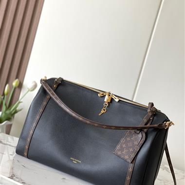 LOUIS VUITTON   2025新款女生時尚包包 尺寸：45*27*20CM