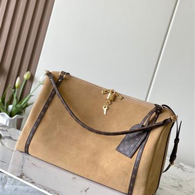 LOUIS VUITTON   2025新款女生時尚包包 尺寸：45*27*20CM