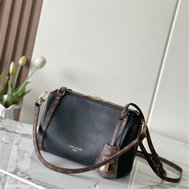 LOUIS VUITTON   2025新款女生時尚包包 尺寸：26*17*13.5CM