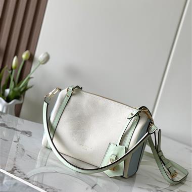 LOUIS VUITTON   2025新款女生時尚包包 尺寸：26*17*13.5CM