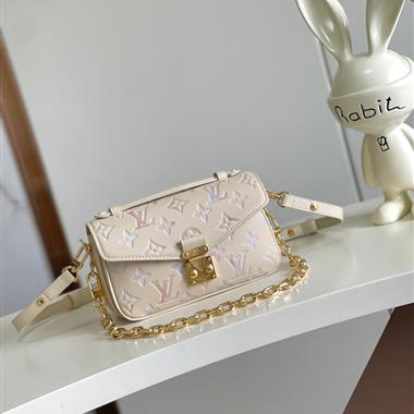 LOUIS VUITTON   2025新款女生時尚包包 尺寸：21.5*13.5*6CM