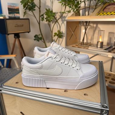 Nike Wmns Court Legacy Lift 低幫板鞋