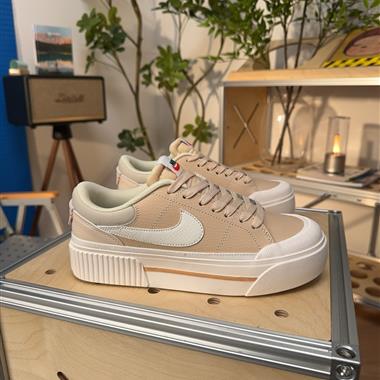 Nike Wmns Court Legacy Lift 低幫板鞋