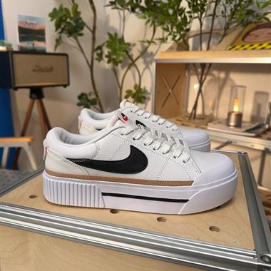 Nike Wmns Court Legacy Lift 低幫板鞋