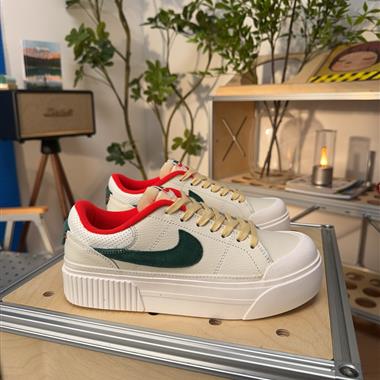 Nike Wmns Court Legacy Lift 低幫板鞋