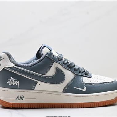 NIKE AIR FORCE 1‘07 LV8