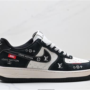 NIKE AIR FORCE 1‘07