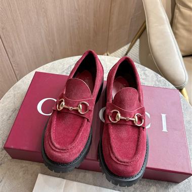 GUCCI   2025新款女生休閒時尚鞋子