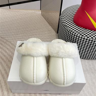 LOEWE   2025新款女生休閒時尚鞋子