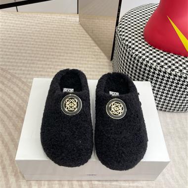 LOEWE   2025新款女生休閒時尚鞋子