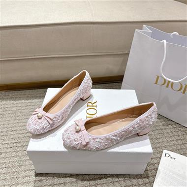 DIOR   2025新款女生休閒時尚鞋子