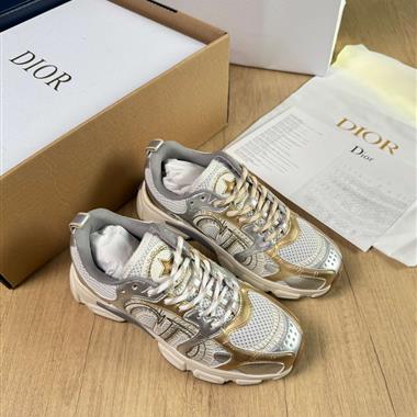 DIOR   2025新款女生休閒時尚鞋子