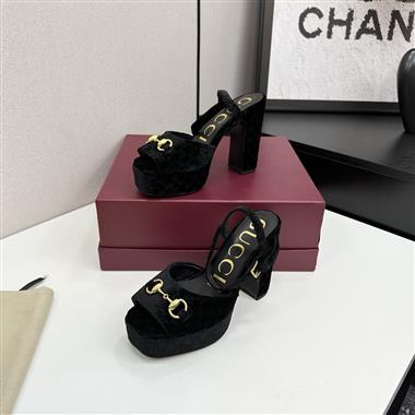 GUCCI    2025新款女生休閒時尚鞋子