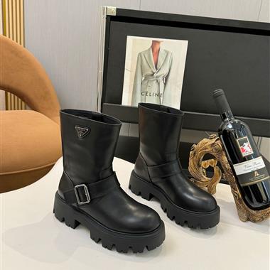 PRADA   2025新款女生休閒時尚鞋子