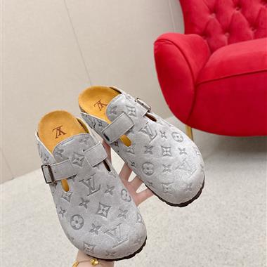 Louis Vuitton    2025新款女生休閒時尚鞋子