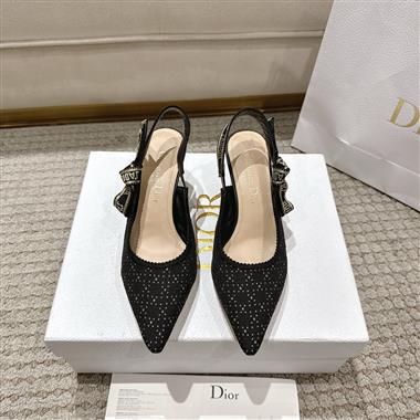 DIOR   2025新款女生休閒時尚鞋子