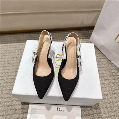 DIOR   2025新款女生休閒時尚鞋子