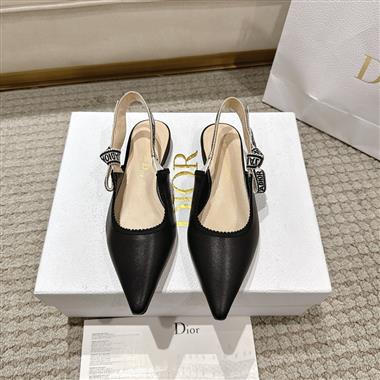 DIOR   2025新款女生休閒時尚鞋子