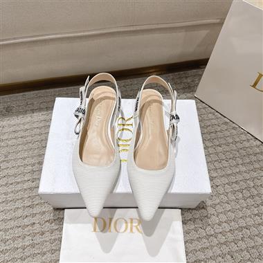 DIOR   2025新款女生休閒時尚鞋子