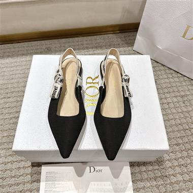 DIOR   2025新款女生休閒時尚鞋子