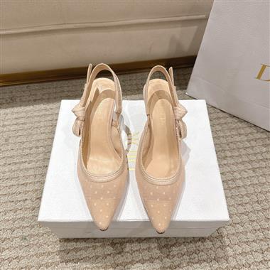 DIOR   2025新款女生休閒時尚鞋子