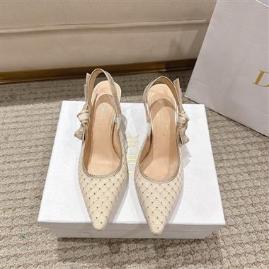 DIOR   2025新款女生休閒時尚鞋子