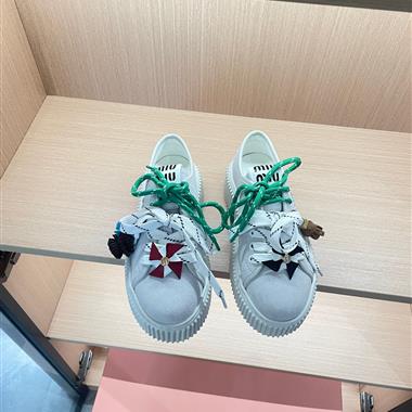 MIUMIU   2025新款女生休閒時尚鞋子