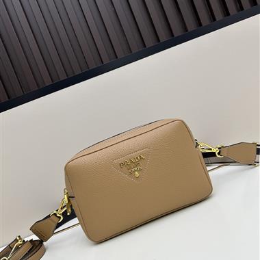 PRADA   2025新款l女生時尚包包  尺寸：22*14*8CM