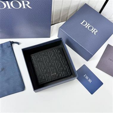 DIOR   2025新款時尚皮夾  尺寸:11.5 x 9.5 x 1.7CM