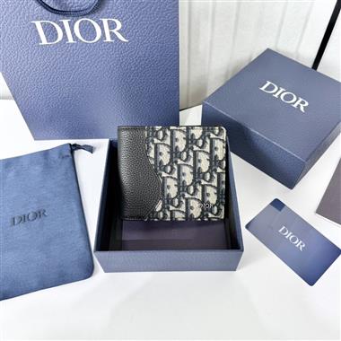 DIOR   2025新款時尚皮夾  尺寸:11.5 x 9.5 x 1.7CM