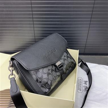COACH   2025新款男生時尚包包  尺寸:23*29CM