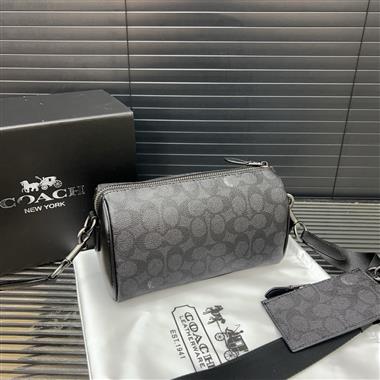 COACH   2025新款男生時尚包包  尺寸:12*22CM