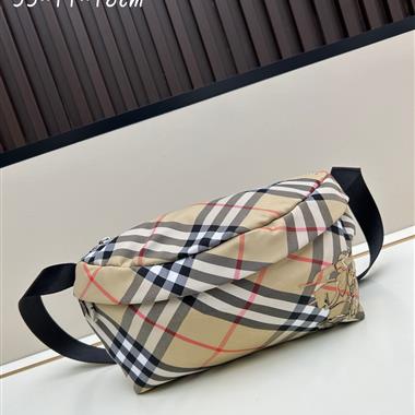 BURBERRY   2025新款l男生時尚包包  尺寸:33*11*18CM