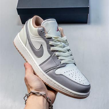 Nike Air Jordan 1 Low AJ1低幫休閒板鞋