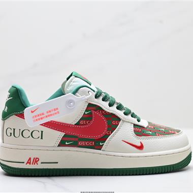 NIKE AIR FORCE 1‘07