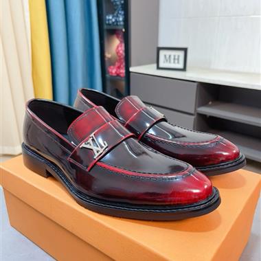 Louis Vuitton    2025新款男生休閒時尚鞋子