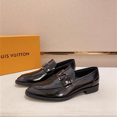 Louis Vuitton    2025新款男生休閒時尚鞋子