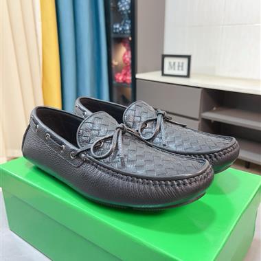 BOTTEGA VENETA   2025新款男生休閒時尚鞋子