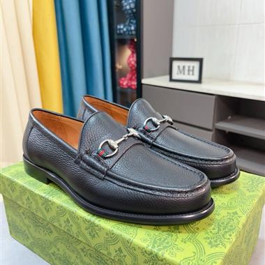 GUCCI   2025新款男生休閒時尚鞋子