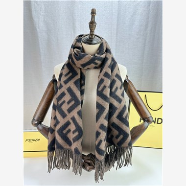 FENDI  2025秋冬新款時尚圍巾 尺寸:170-45